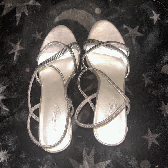 High heels - Picture 1 of 2